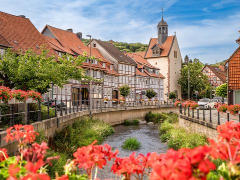 Zu sehen ist ein Fachwerk-Ensemble in Bad Salzdetfurth.