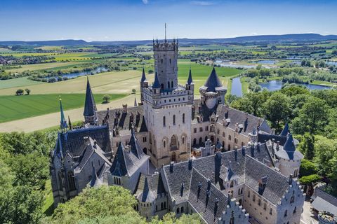  Luftbild von Schloss Marienburg in der Region Hildesheim